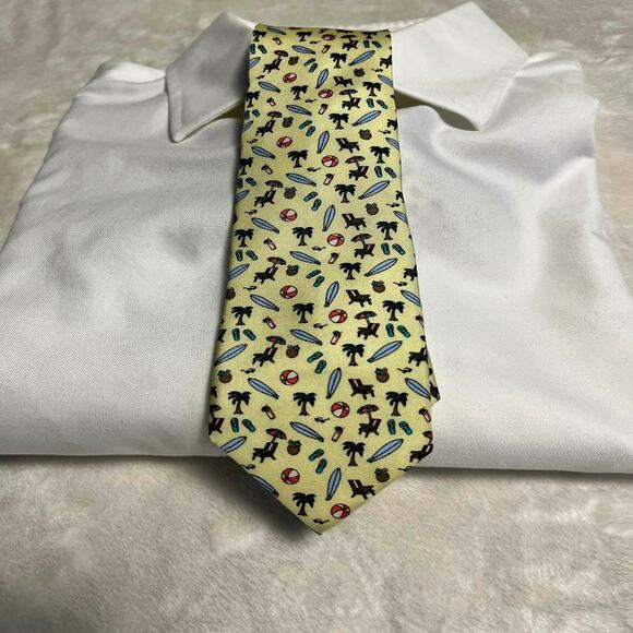 J Crew Silk Tie Summer Beach Theme All Over Print 59"x2.5" Pale Yellow Party - Picture 1 of 6